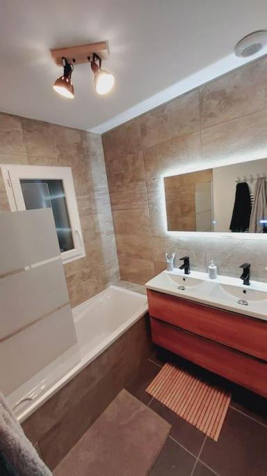 Maison Neuve Proche Station De Ski, 10 Couchages, Tout Confort Granieu Екстериор снимка